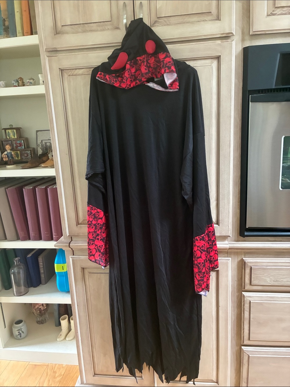 Spirit Black Hooded Maxi Dress costume o/s with Red Skull Accents